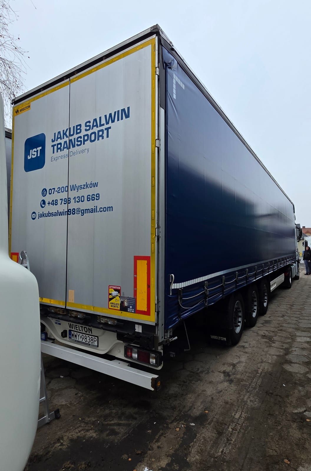 Oklejenie naczepy – Jakub Salwin Transport