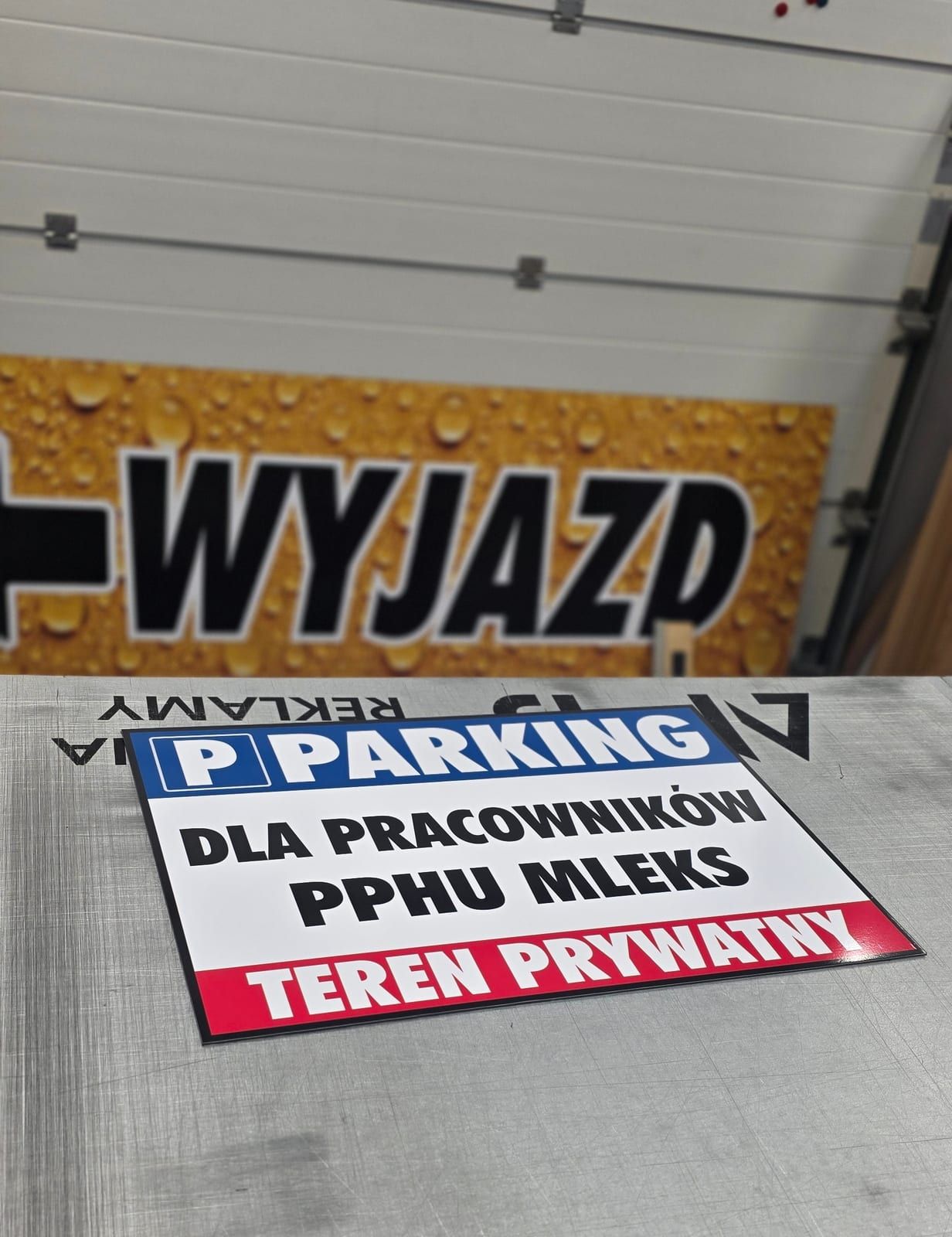 Tablice parkingowe – Mleks – zdjęcie 1 z 1