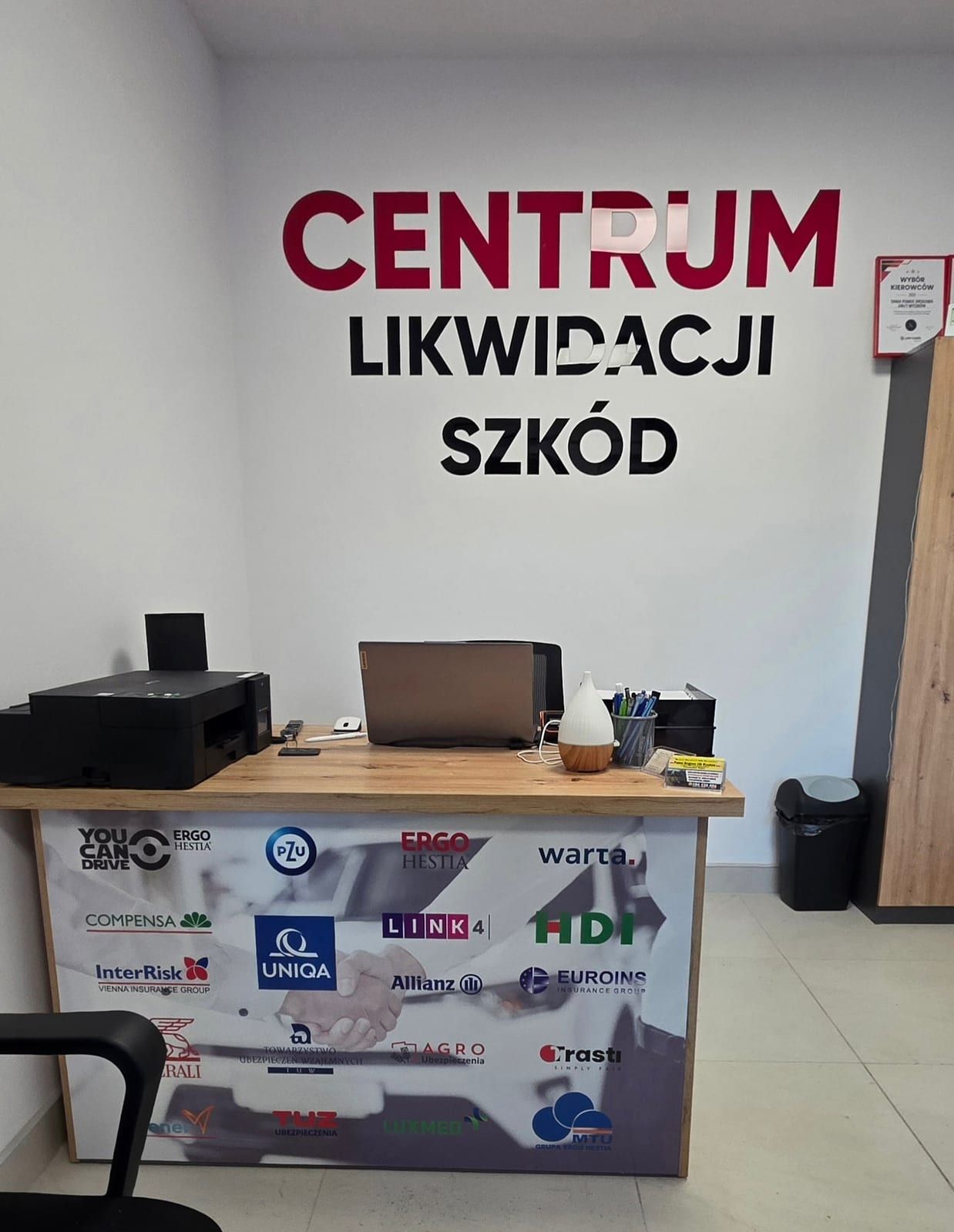 Logo i lada – Centrum Likwidacji Szkód