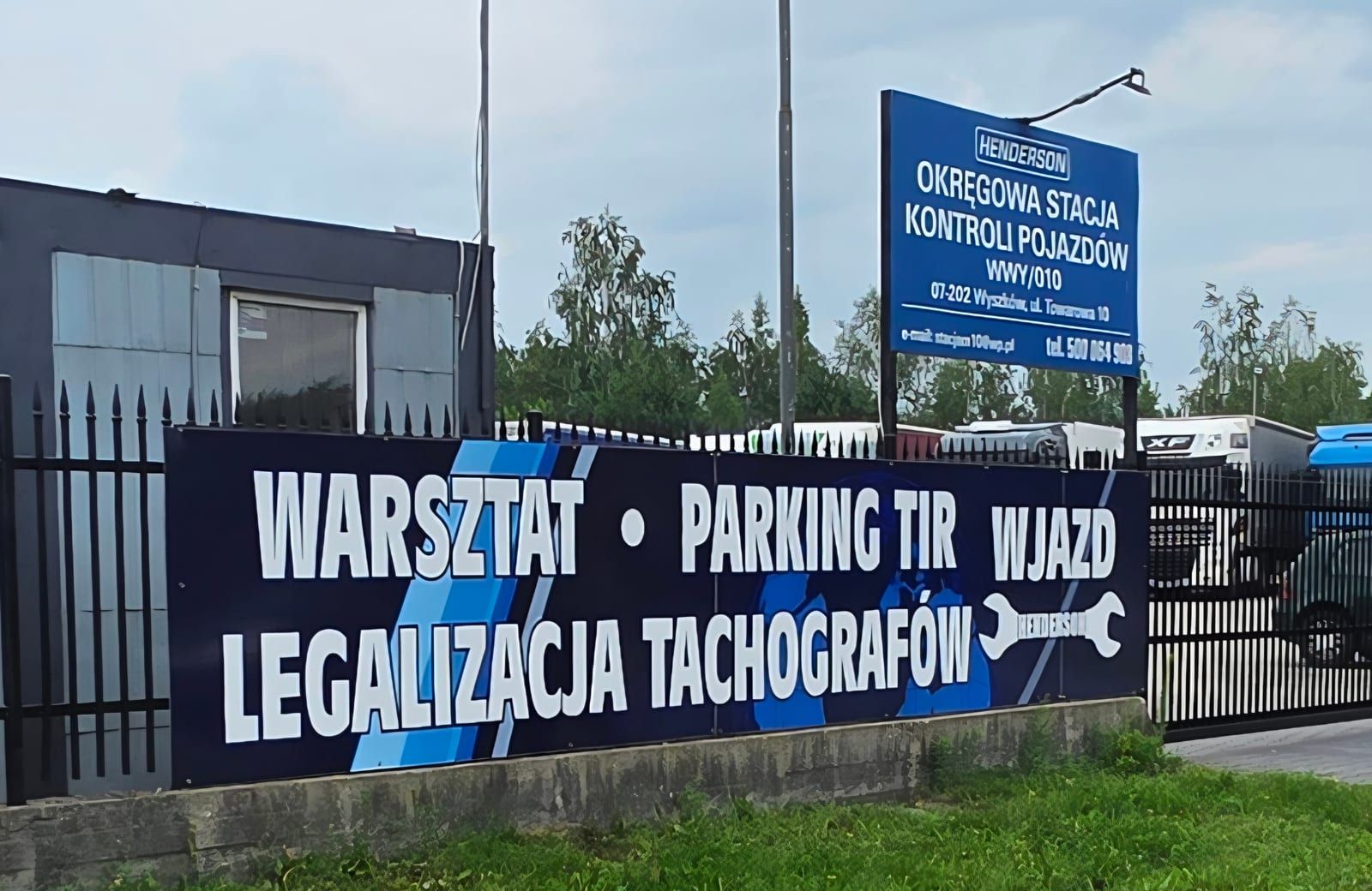 Banery na ogrodzeniu stacji kontroli pojazdów – Henderson