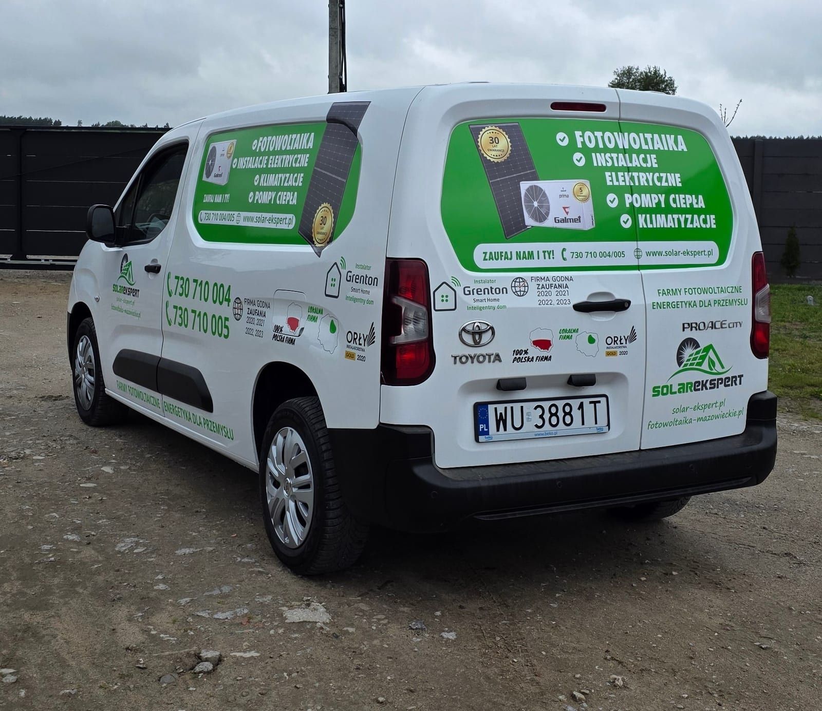 Oklejenie Toyoty Proace City – Solarekspert – zdjęcie 1 z 2