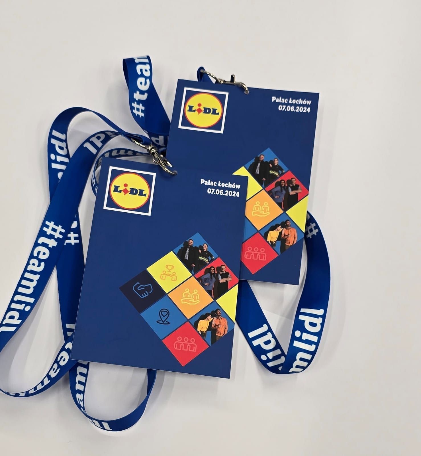 Smycze i identyfikatory – Lidl