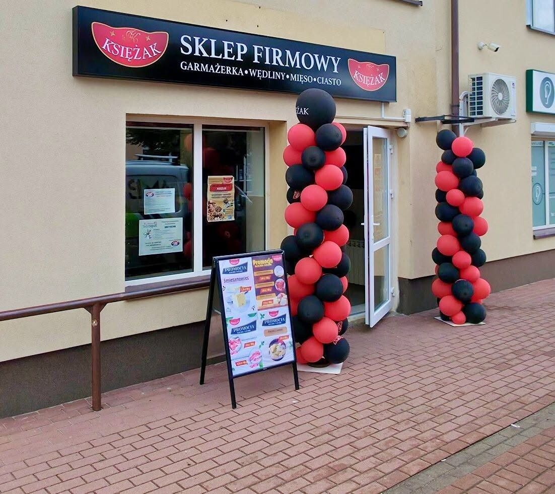 Szyld sklepu firmowego Księżak