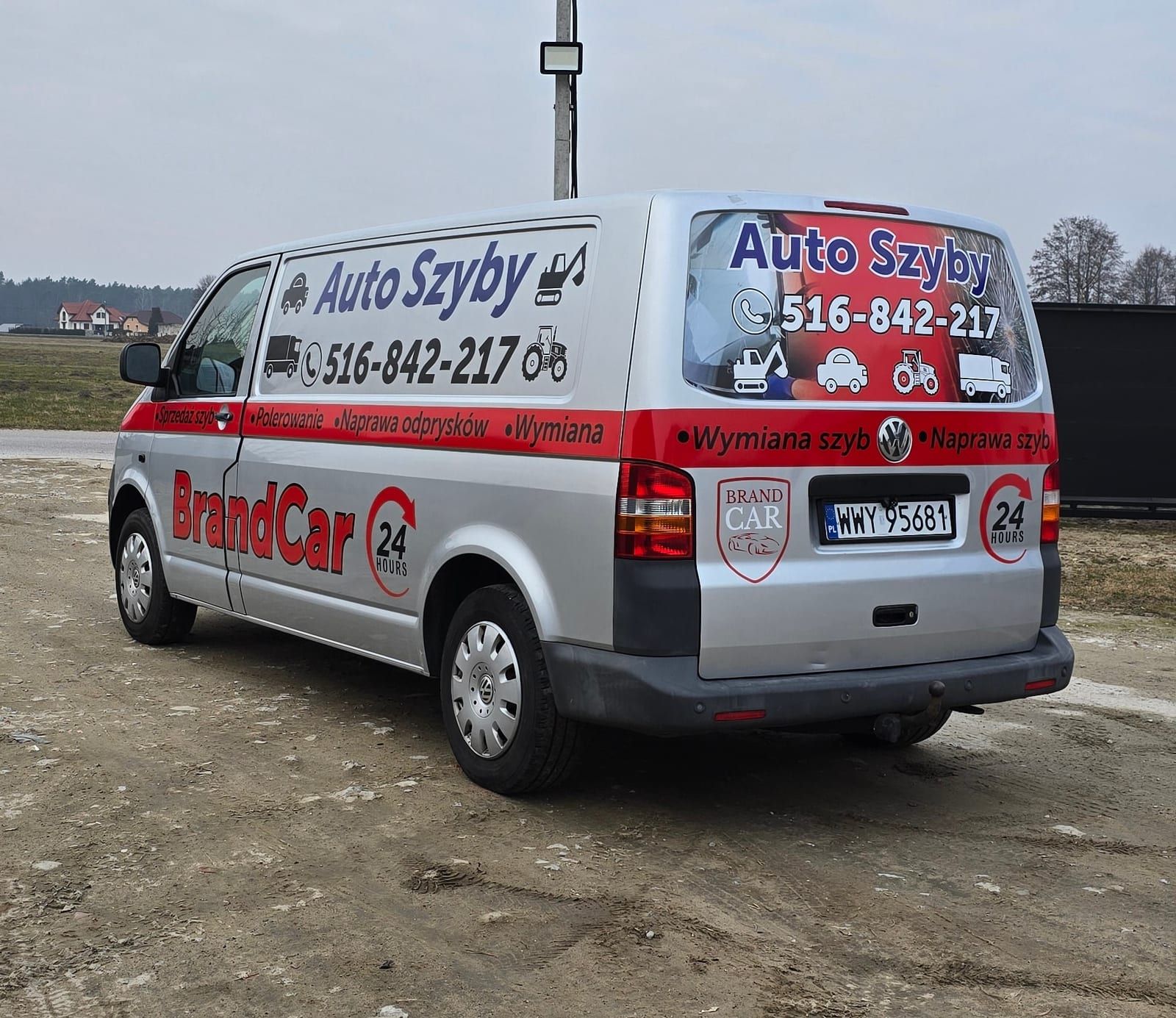 Oklejenie VW Transportera – Brand Car Auto Szyby