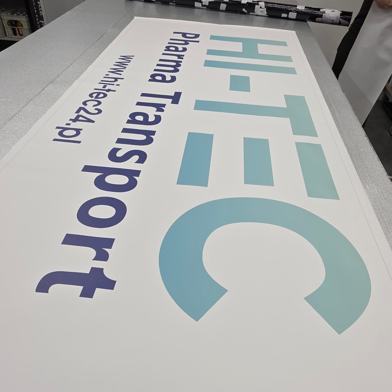 Baner – Hi-Tec Pharma Transport