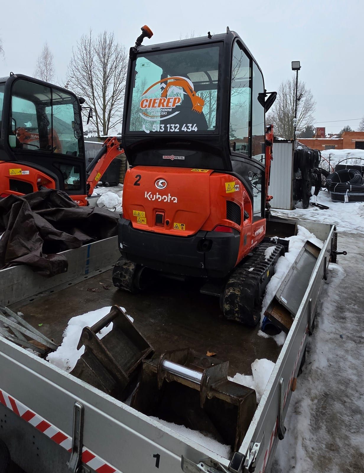 Oklejenie maszyn i busów – Cierep