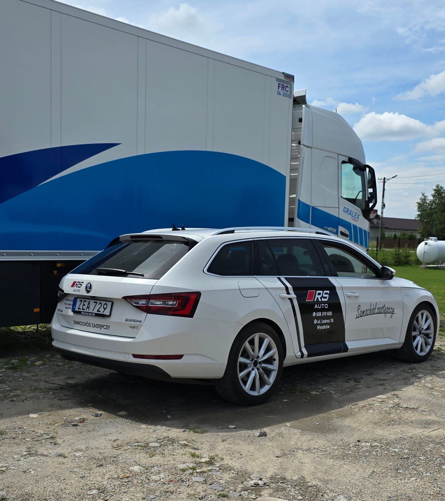 Oklejenie Skody Superb – RS Auto