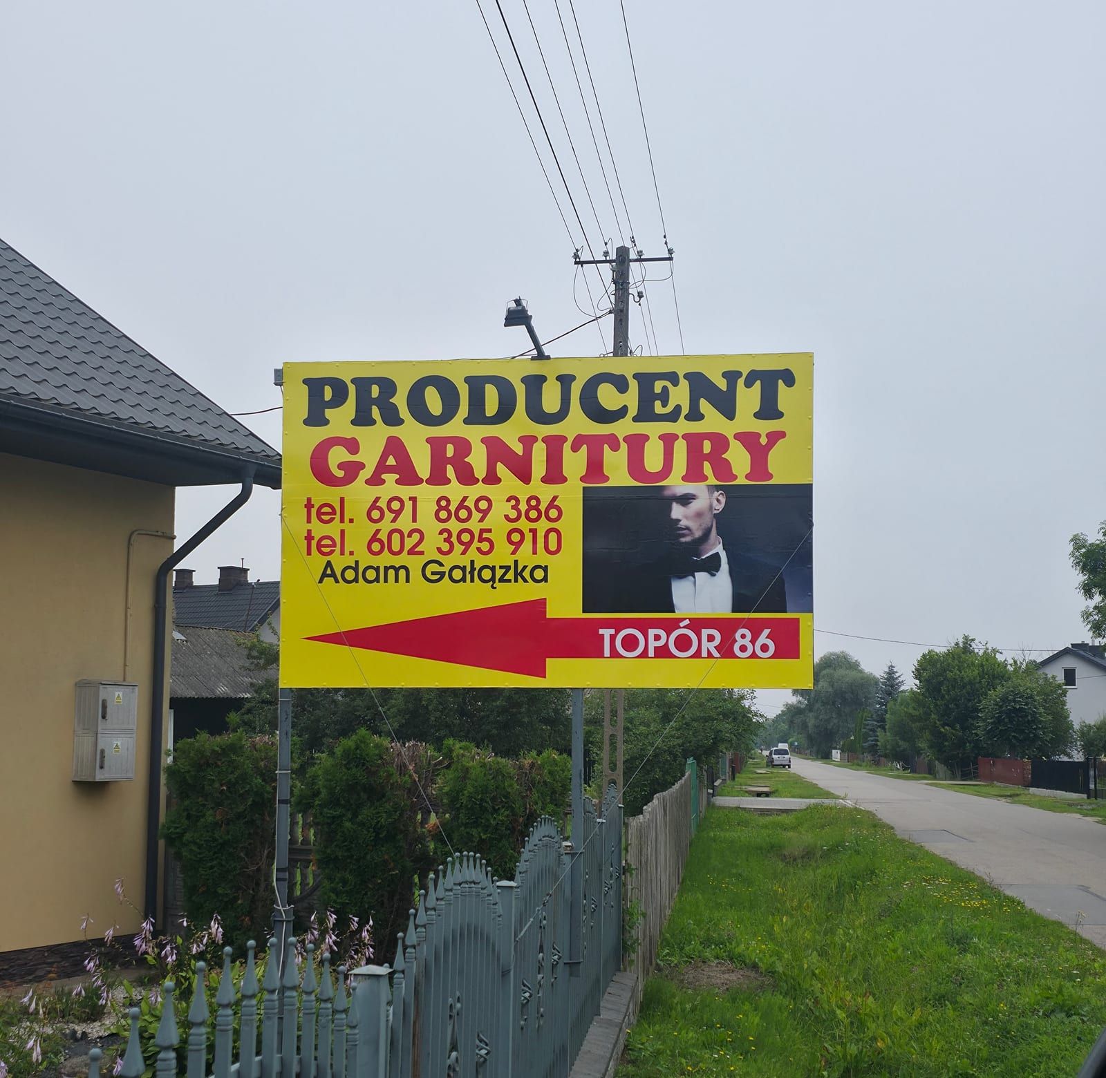 Tablica dojazdowa producenta garniturów