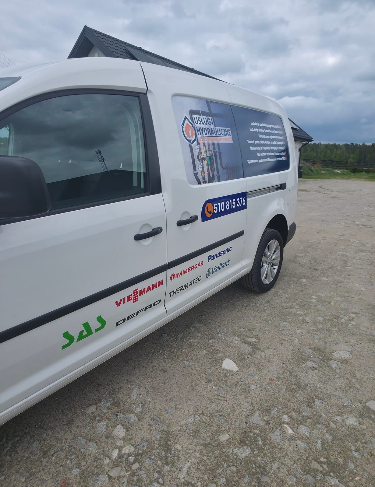 Oklejenie VW Caddy – usługi hydrauliczne – zdjęcie 2 z 2