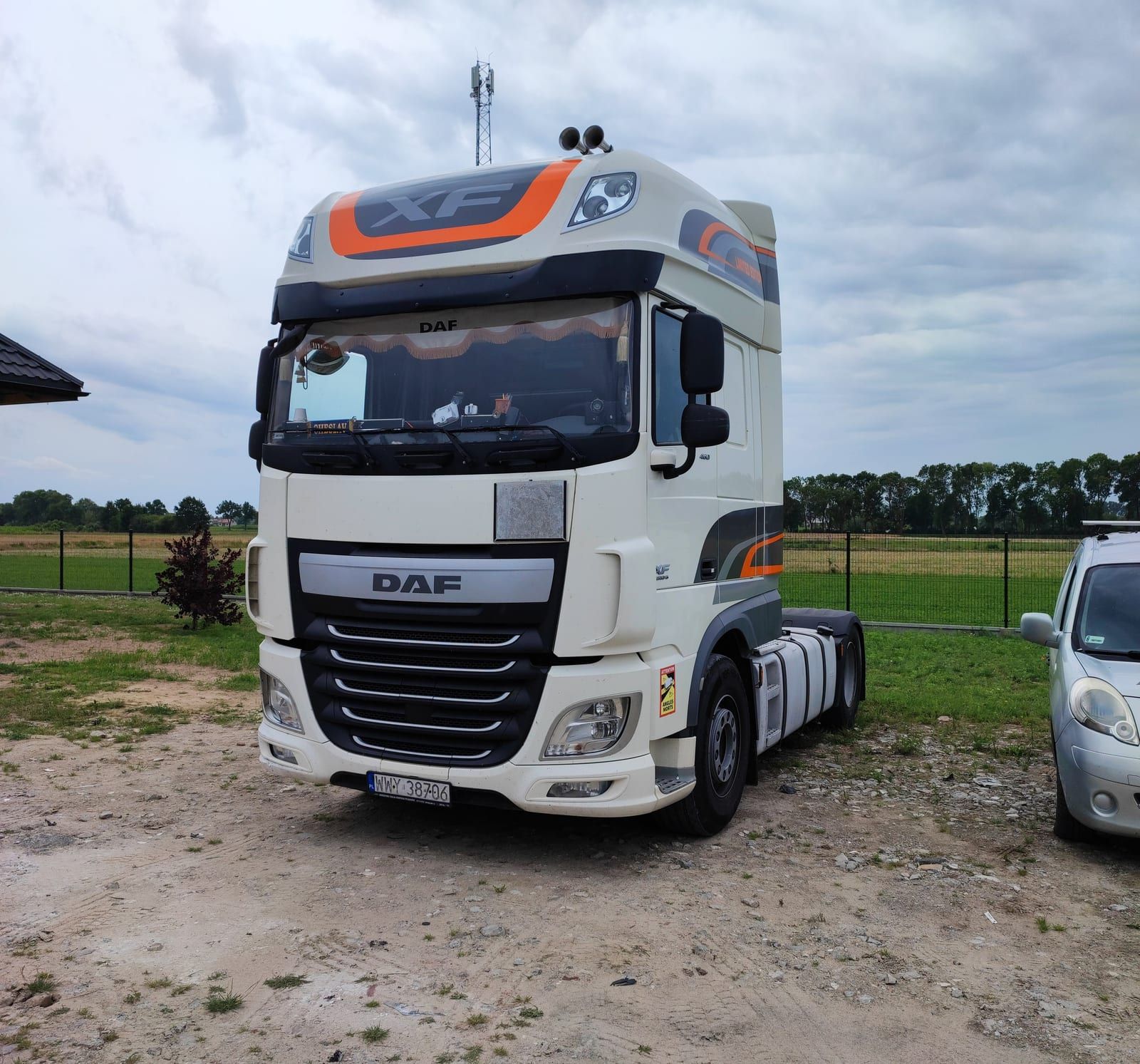 Oklejenie ciągnika DAF XF – zdjęcie 2 z 2